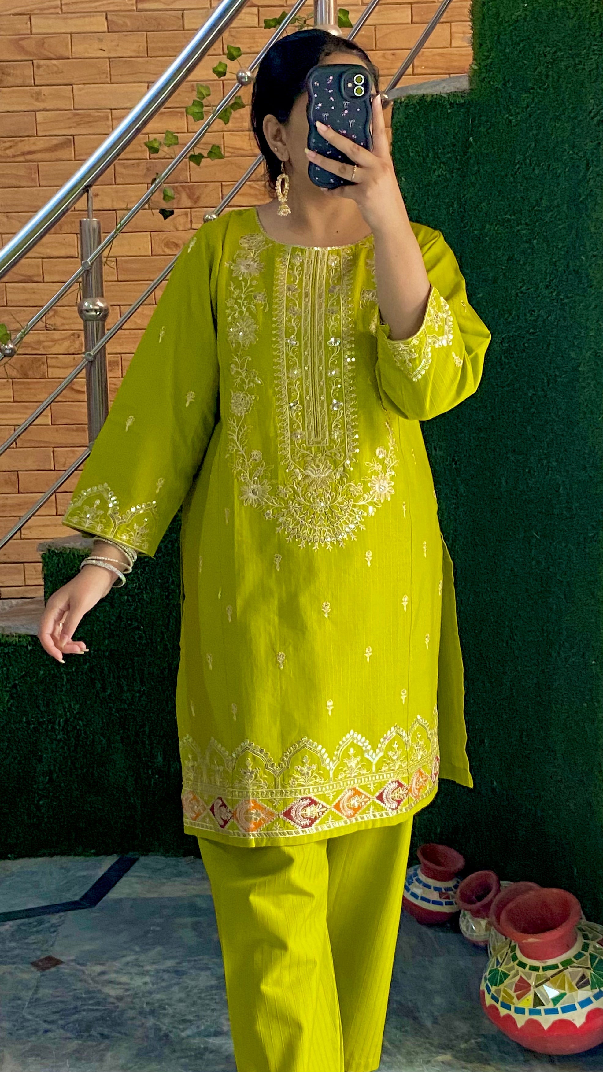 2 Piece Moti Cotton Embroiderd Suit